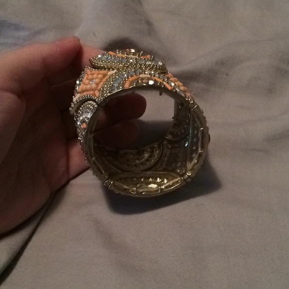 Gold and coral cuff bracelet - Picture 4 of 4